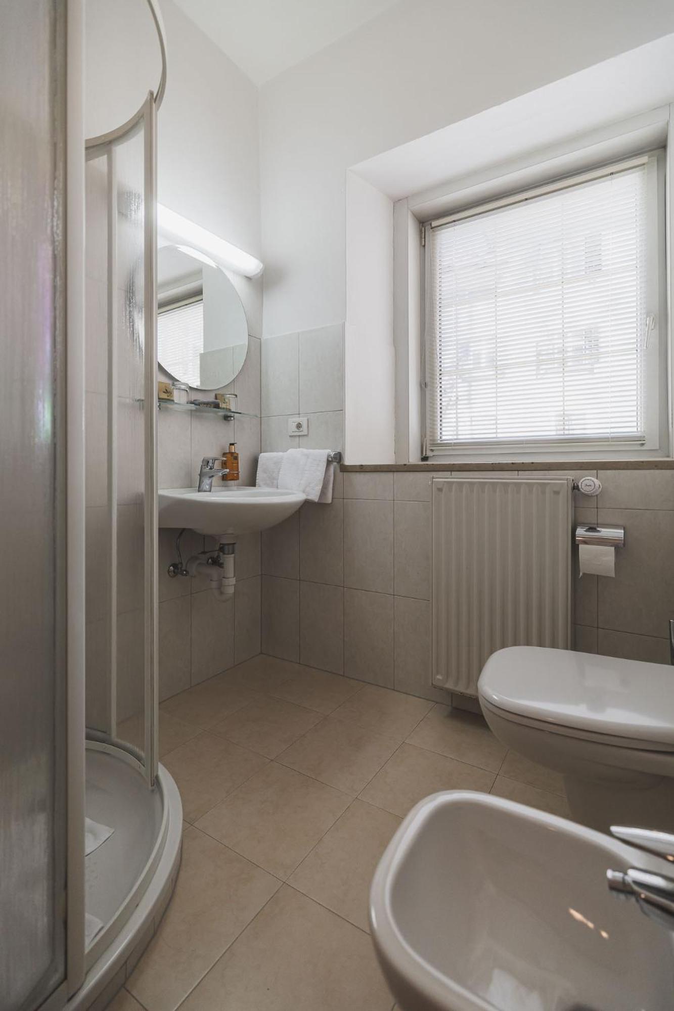 Residence Chiavi D'Oro - Goldener Schluessel 브레싸노네 외부 사진